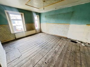 Bedroom 1- click for photo gallery